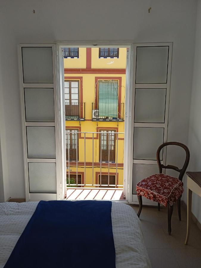 Apartamento Casco Antiguo Exterior Unico En Segunda Planta En Un Edificio De De Dos Plantas Севілья Екстер'єр фото