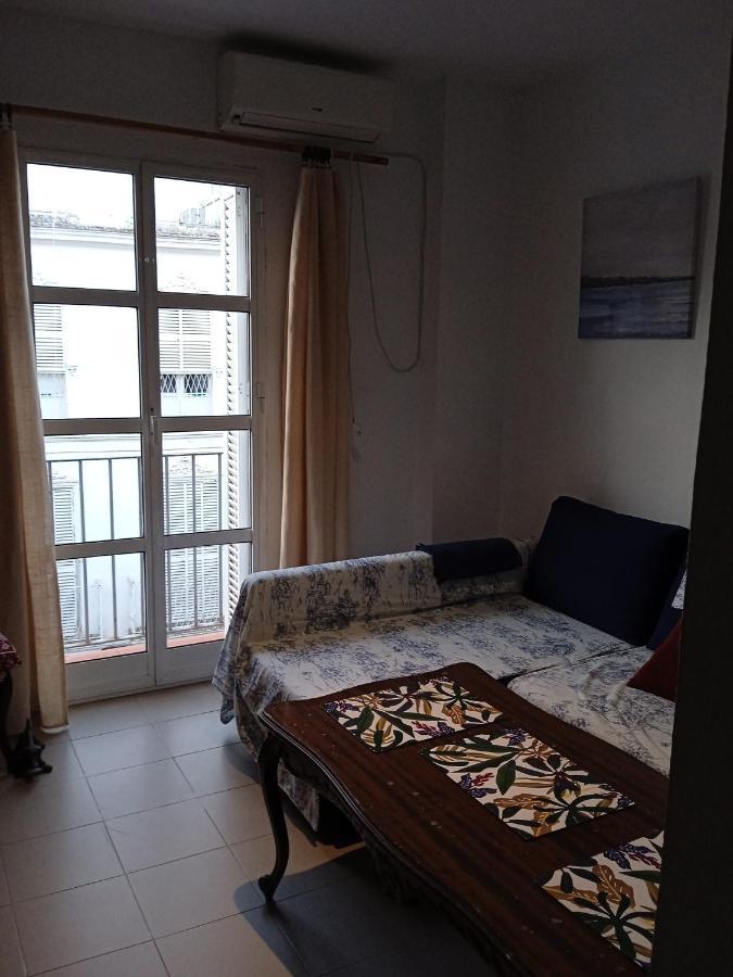 Apartamento Casco Antiguo Exterior Unico En Segunda Planta En Un Edificio De De Dos Plantas Севілья Екстер'єр фото